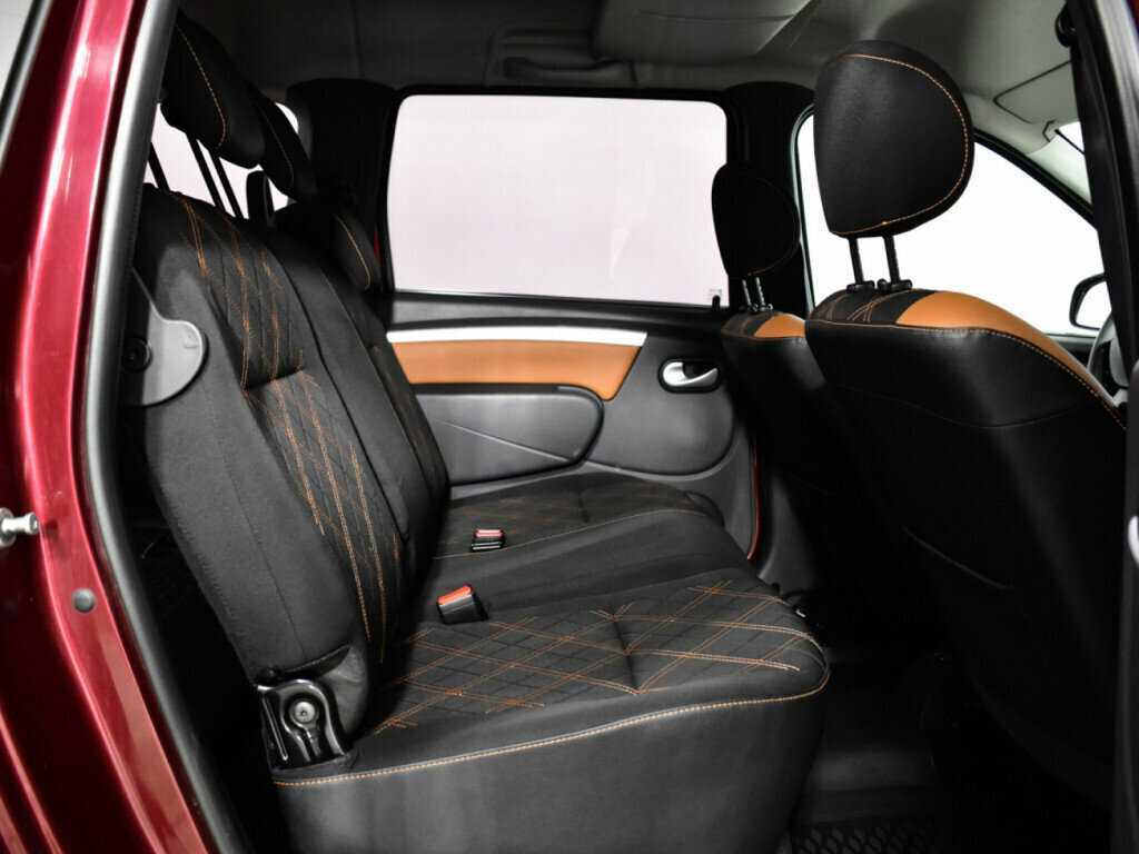 Lada (ВАЗ) Largus с пробегом — 2016 год. Фото: #9