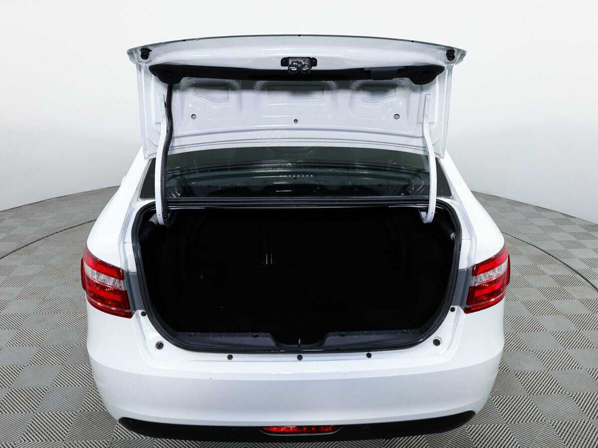 Lada (ВАЗ) Vesta с пробегом — 2022 год. Фото: #16