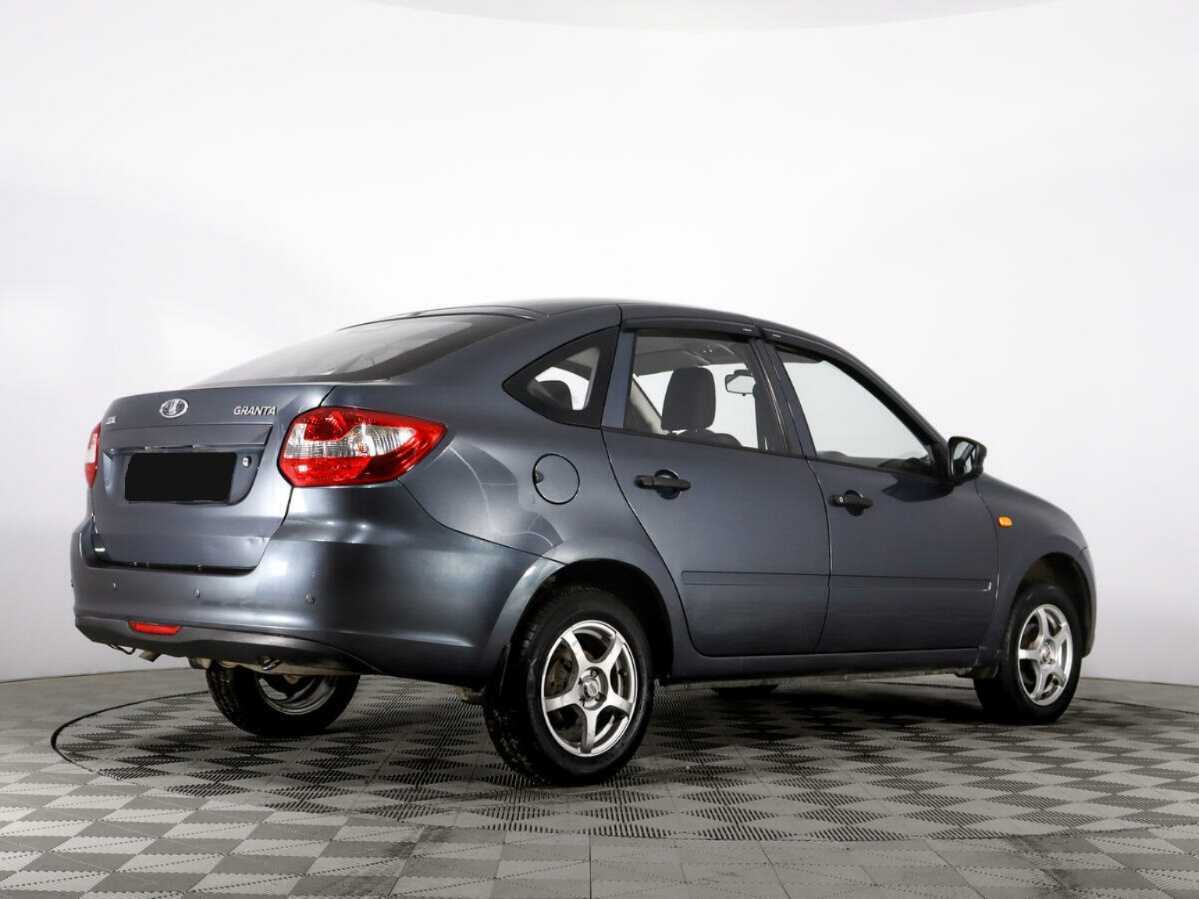 Lada (ВАЗ) Granta с пробегом — 2015 год. Фото: #4