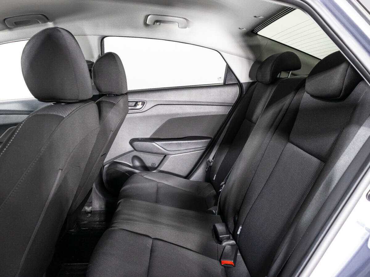 Hyundai Solaris с пробегом — 2019 год. Фото: #9