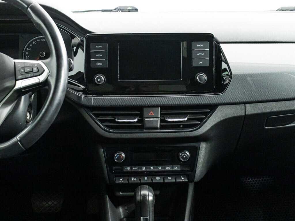 Volkswagen Polo с пробегом — 2020 год. Фото: #13