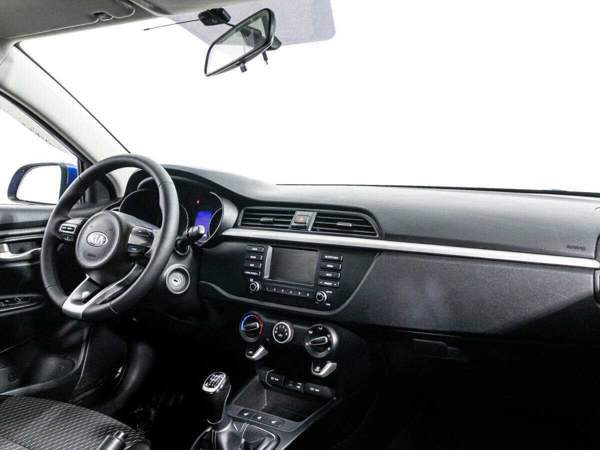 Kia Rio с пробегом — 2017 год. Фото: #8