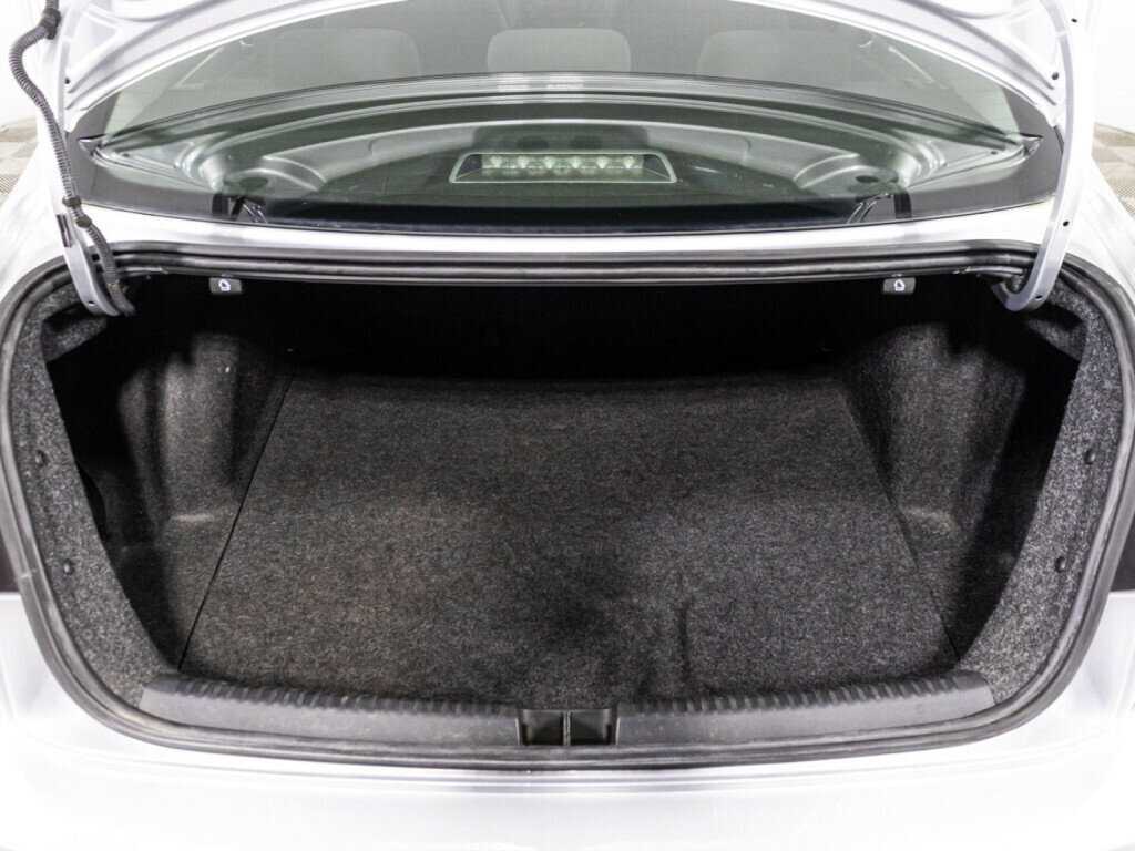 Volkswagen Jetta с пробегом — 2016 год. Фото: #14