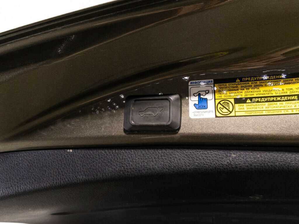 Toyota RAV4 с пробегом — 2013 год. Фото: #15