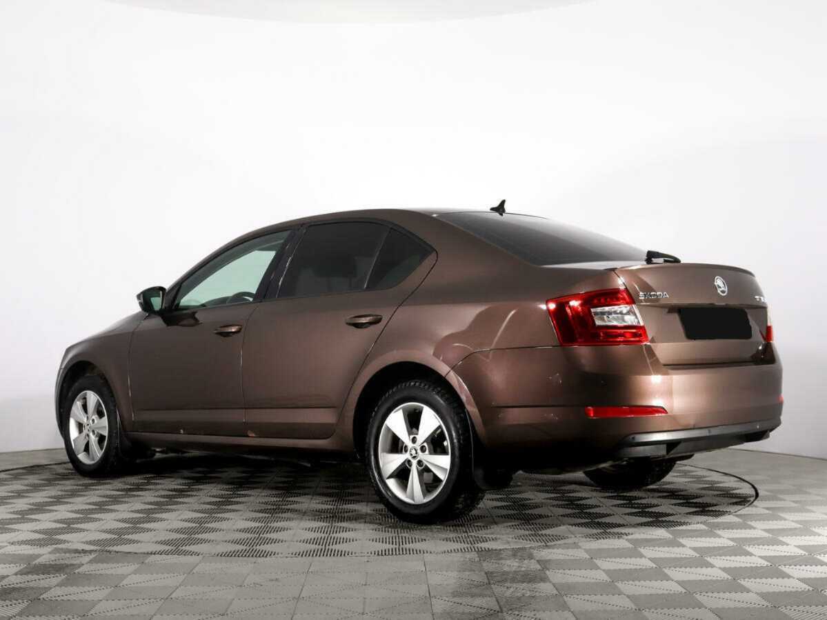 Skoda Octavia с пробегом — 2013 год. Фото: #6