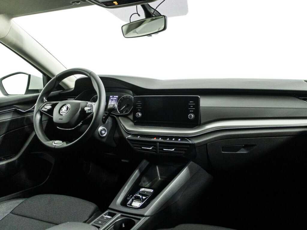 Skoda Octavia с пробегом — 2021 год. Фото: #8