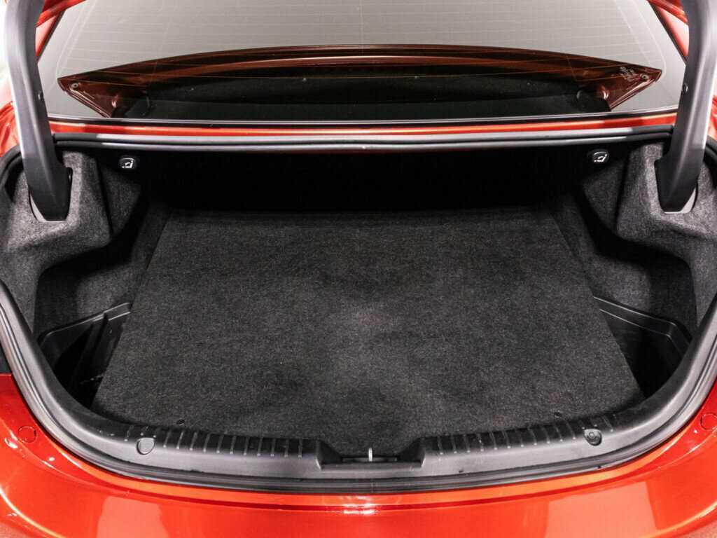 Mazda 6 с пробегом — 2018 год. Фото: #14