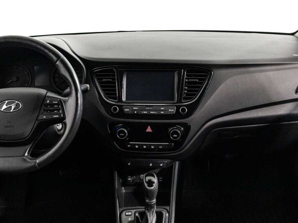 Hyundai Solaris с пробегом — 2017 год. Фото: #13