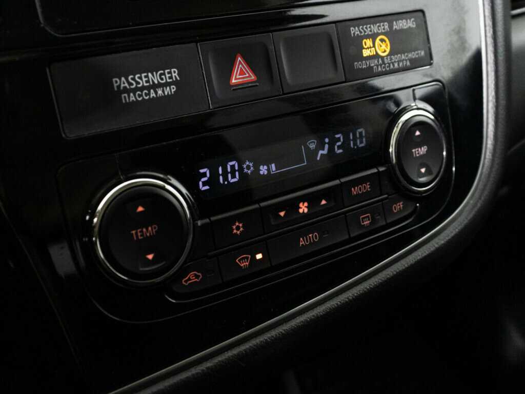 Mitsubishi Outlander с пробегом — 2016 год. Фото: #16