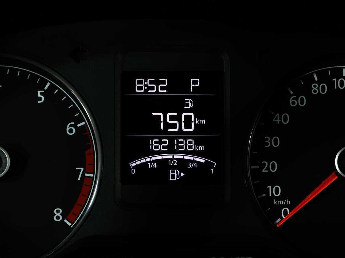 Volkswagen Polo с пробегом — 2017 год. Фото: #13