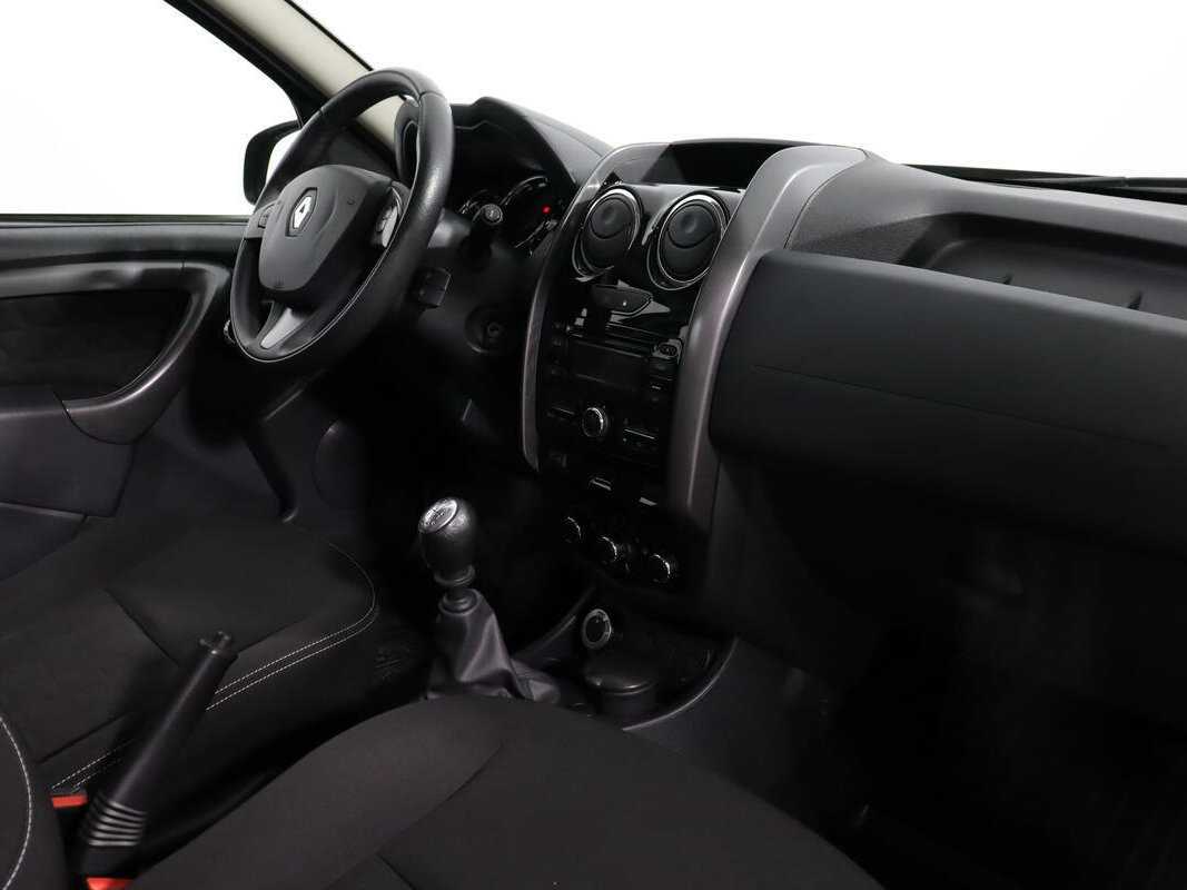 Renault Duster с пробегом — 2017 год. Фото: #10