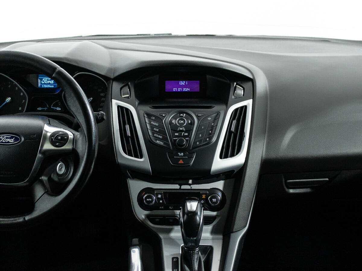 Ford Focus с пробегом — 2012 год. Фото: #13