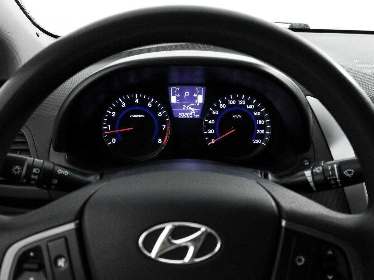 Hyundai Solaris с пробегом — 2016 год. Фото: #14