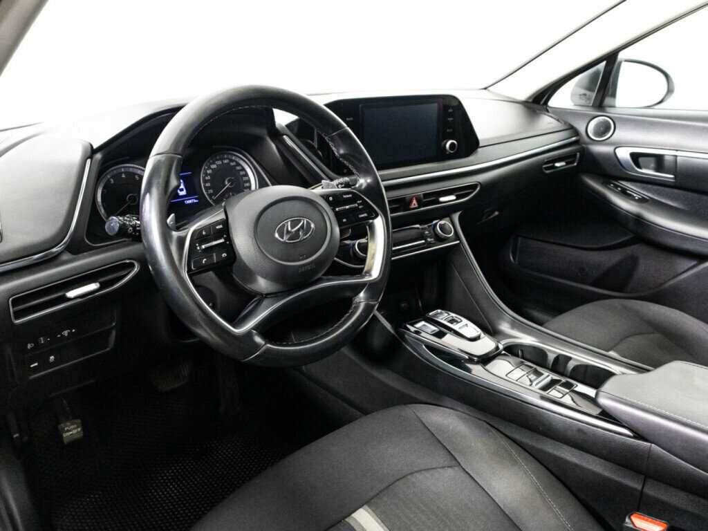 Hyundai Sonata с пробегом — 2020 год. Фото: #10