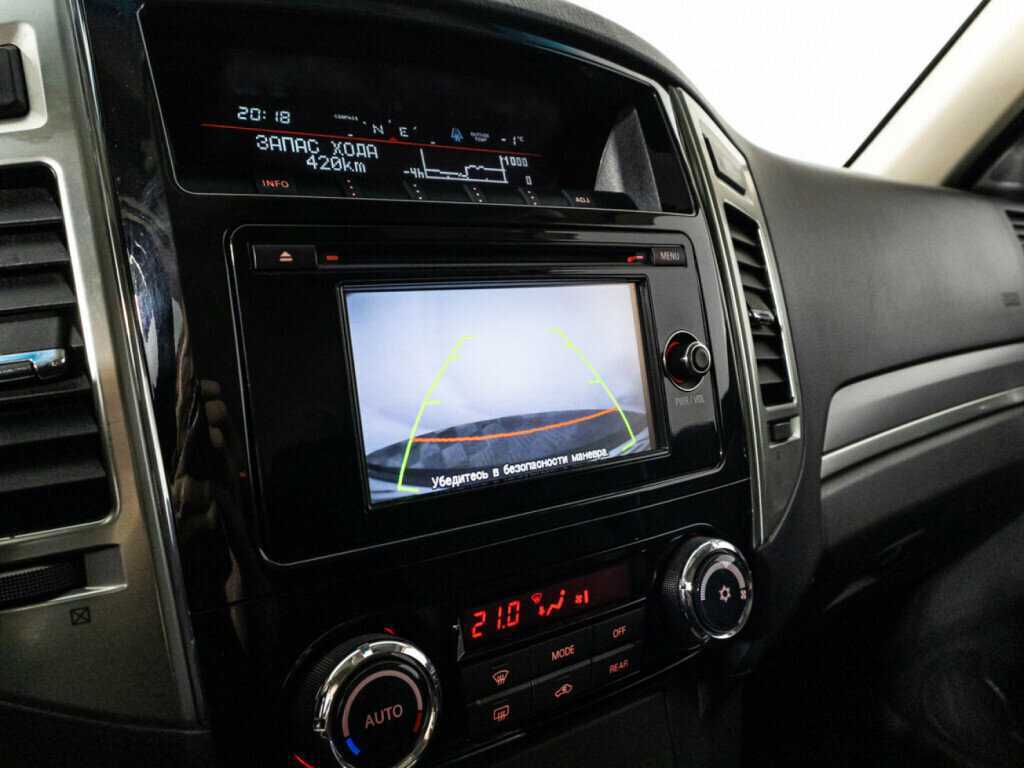 Mitsubishi Pajero с пробегом — 2014 год. Фото: #14