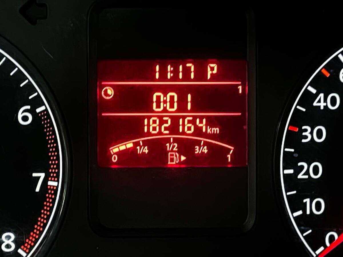 Volkswagen Polo с пробегом — 2013 год. Фото: #15