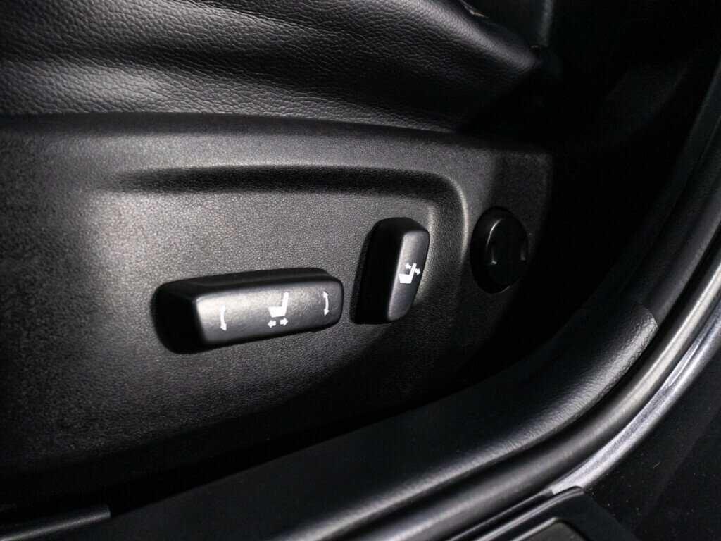 Toyota Camry с пробегом — 2012 год. Фото: #18