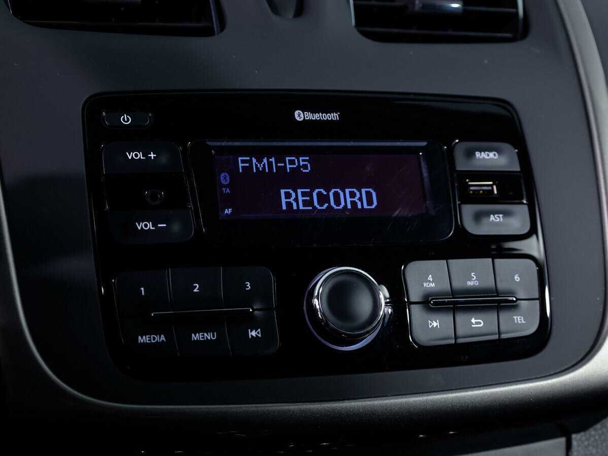 Renault Sandero с пробегом — 2020 год. Фото: #13