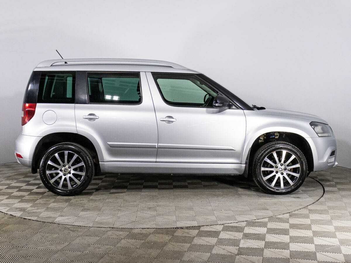 Skoda Yeti с пробегом — 2015 год. Фото: #3