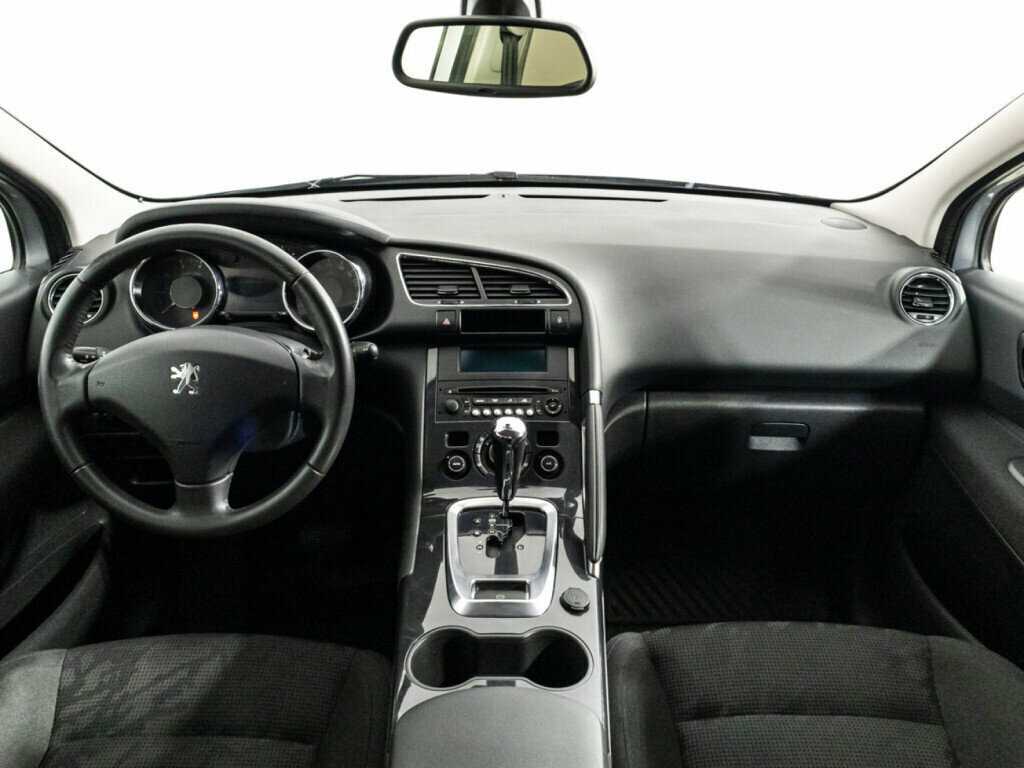 Peugeot 3008 с пробегом — 2012 год. Фото: #12