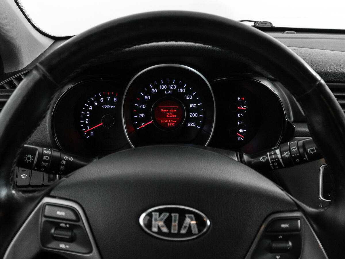 Kia Rio с пробегом — 2016 год. Фото: #16