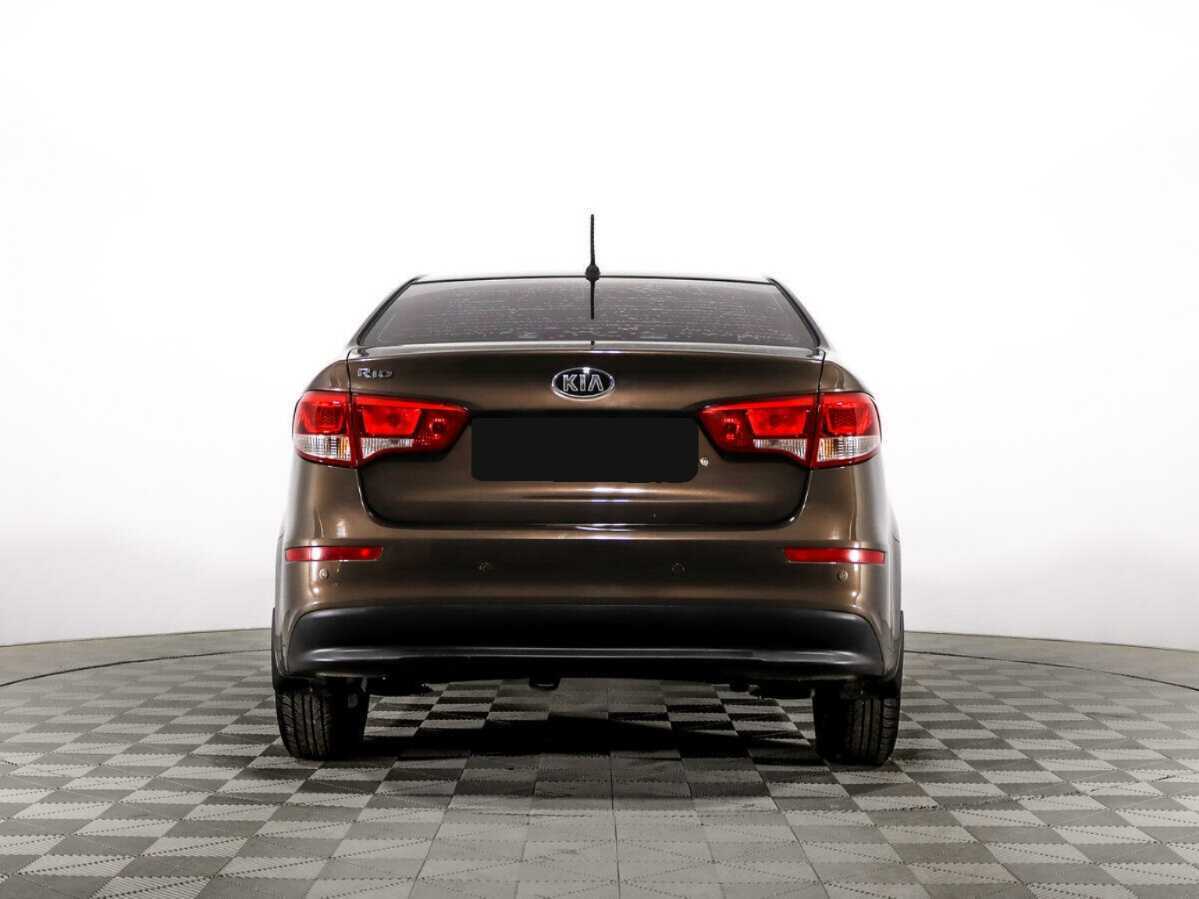 Kia Rio с пробегом — 2015 год. Фото: #4