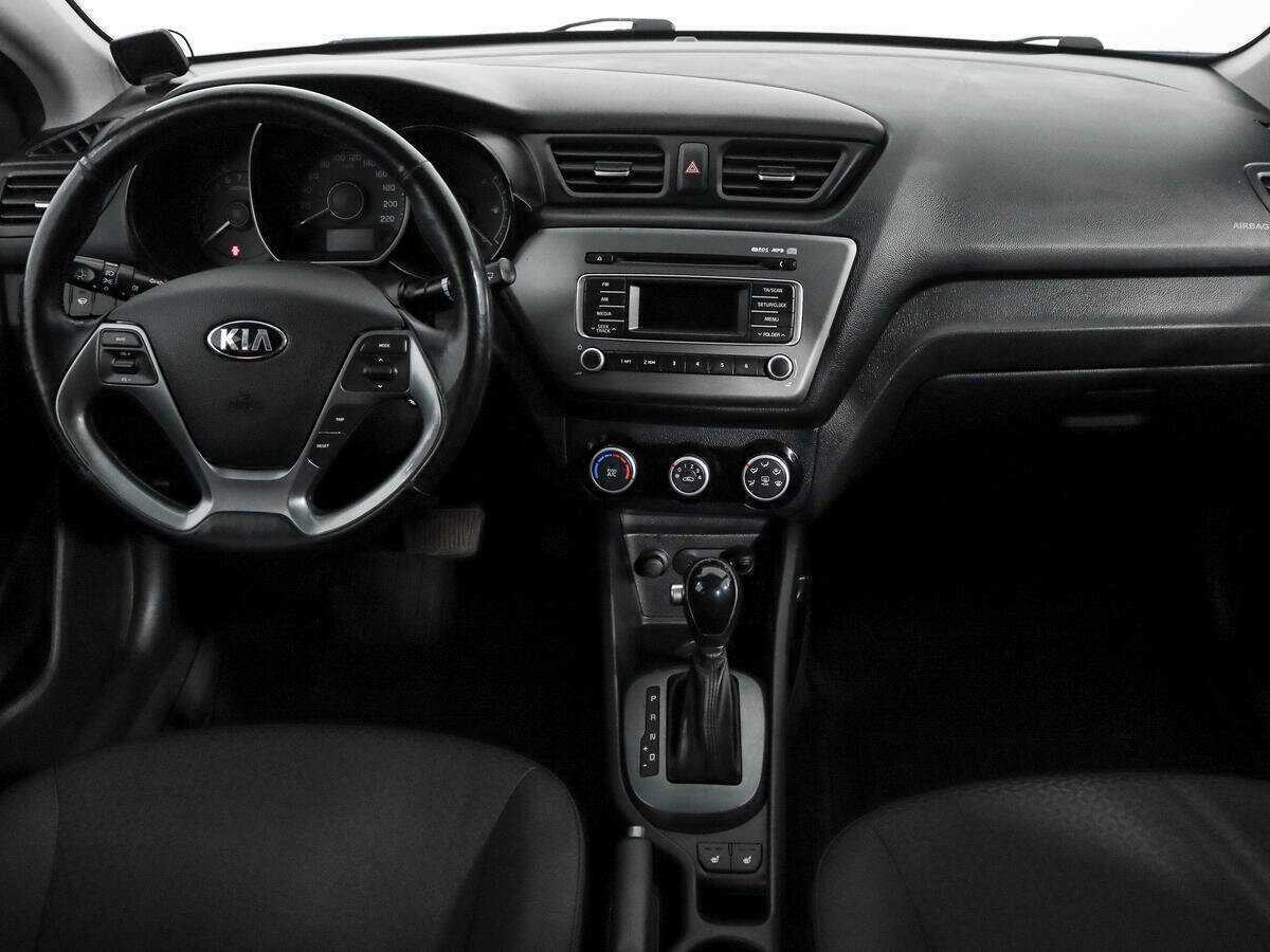 Kia Rio с пробегом — 2015 год. Фото: #9