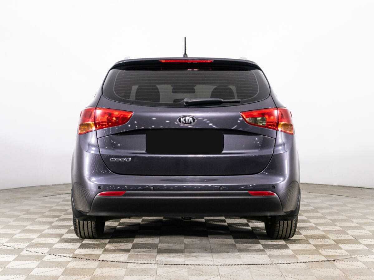 Kia Ceed с пробегом — 2013 год. Фото: #5