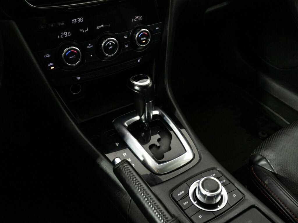Mazda 6 с пробегом — 2014 год. Фото: #14