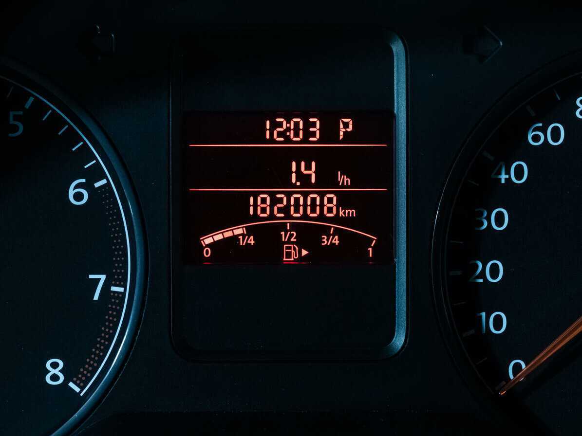 Volkswagen Polo с пробегом — 2013 год. Фото: #13