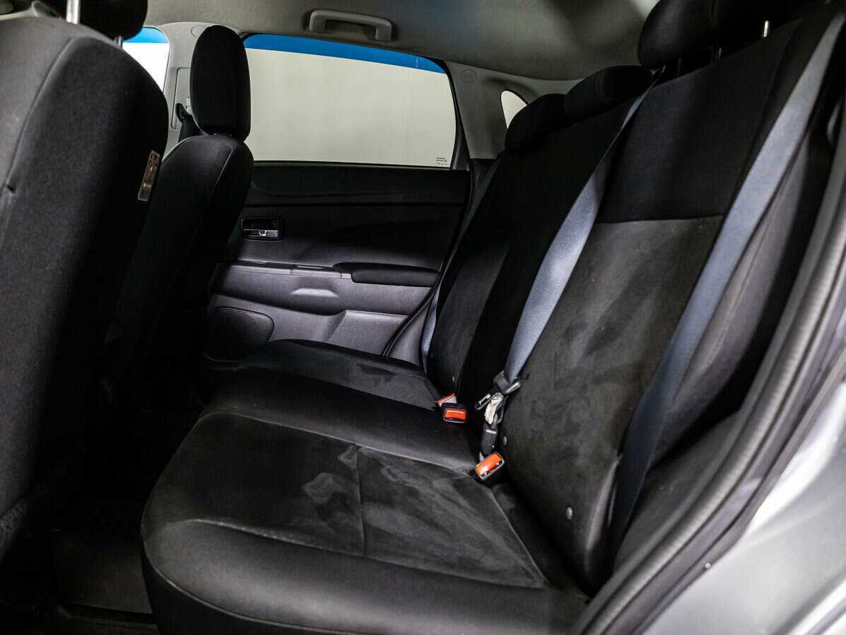 Mitsubishi ASX с пробегом — 2012 год. Фото: #9