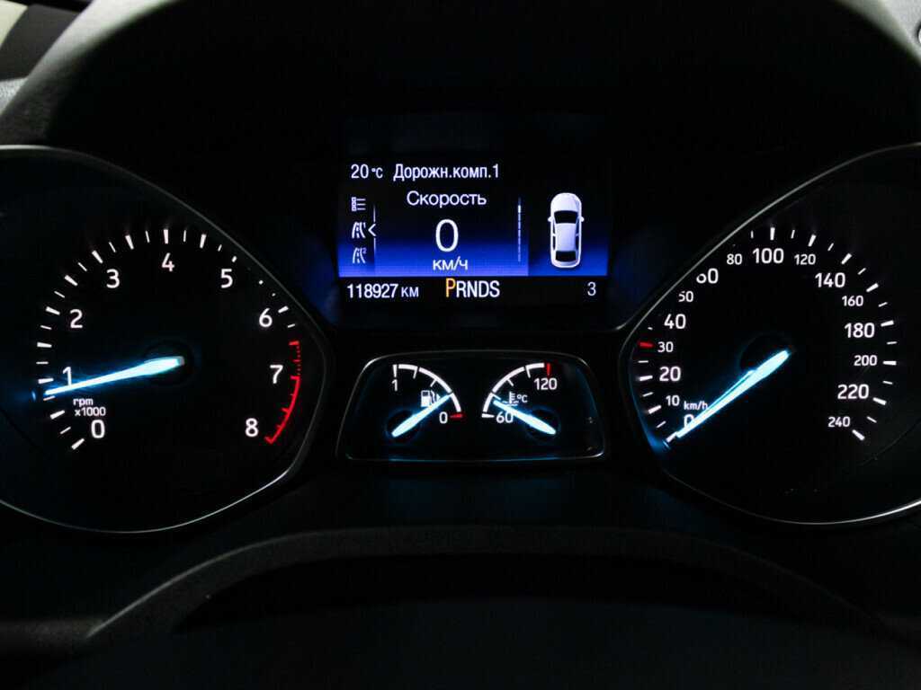 Ford Kuga с пробегом — 2017 год. Фото: #11