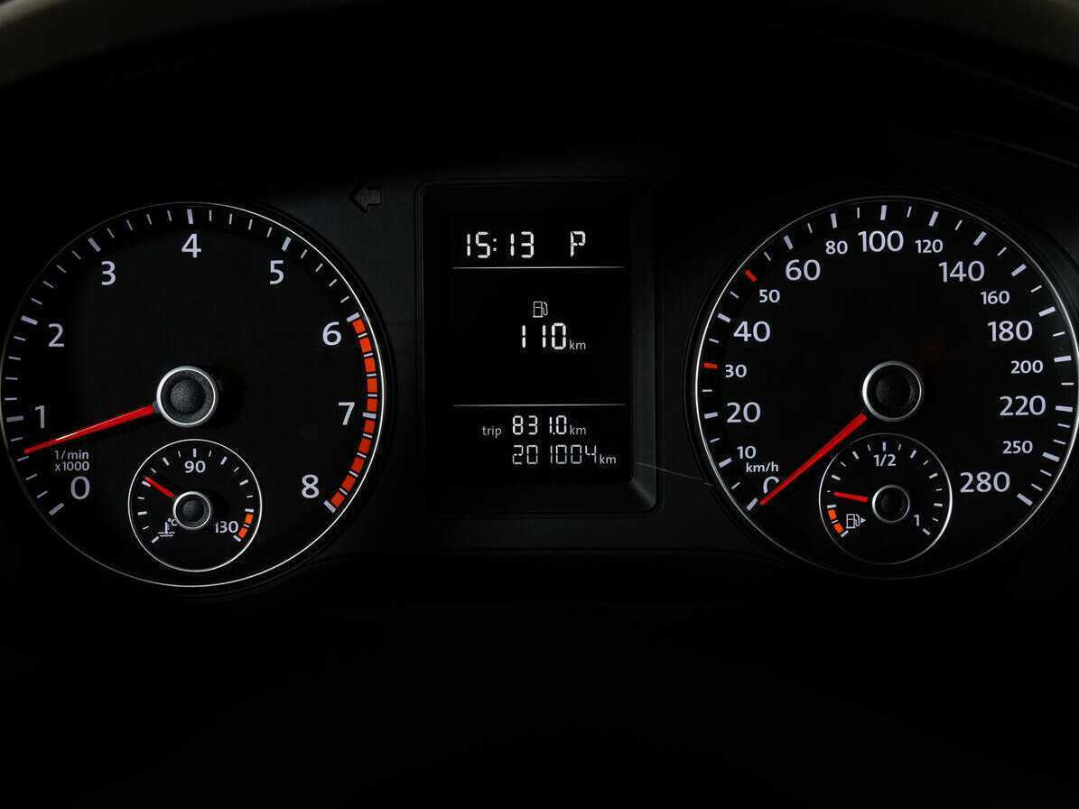 Volkswagen Jetta с пробегом — 2012 год. Фото: #12