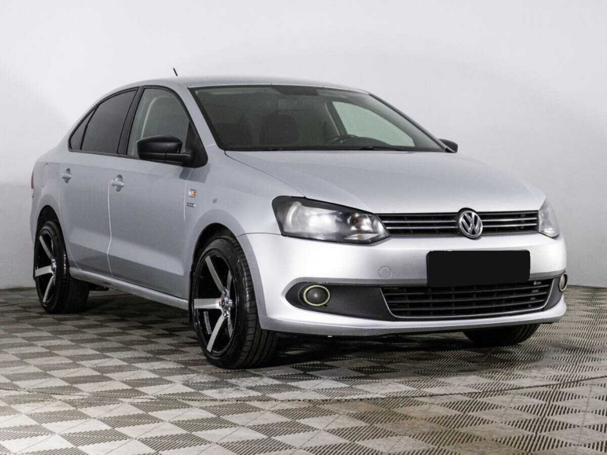 Volkswagen Polo с пробегом — 2013 год. Фото: #2