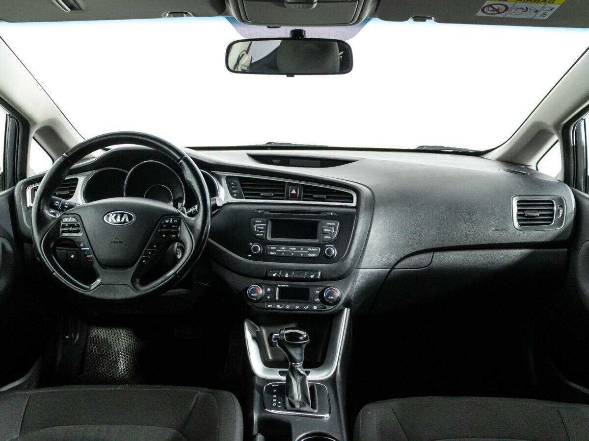 Kia Ceed с пробегом — 2016 год. Фото: #12