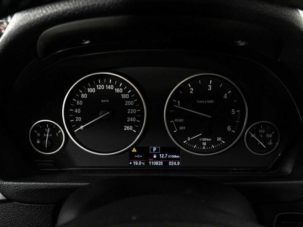 BMW 3 серии с пробегом — 2012 год. Фото: #11