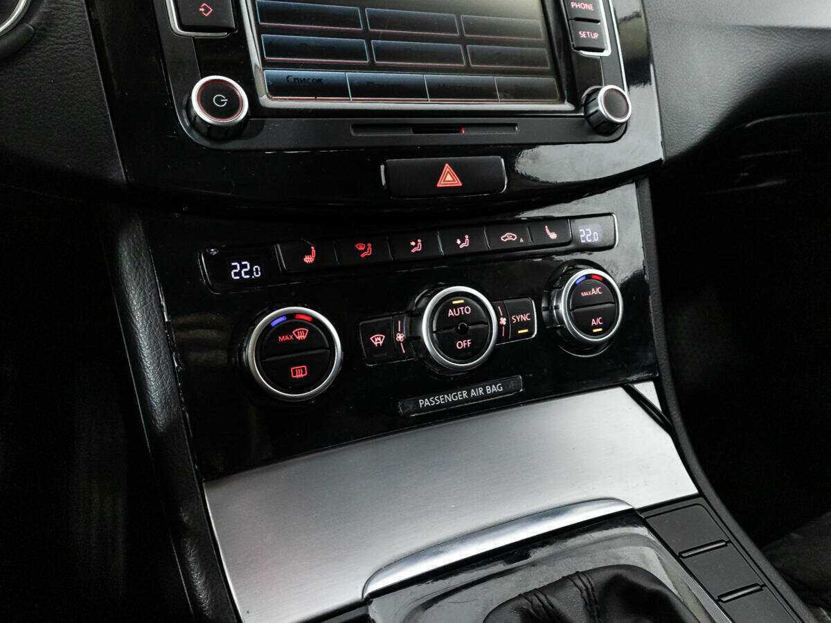 Volkswagen Passat CC с пробегом — 2013 год. Фото: #15