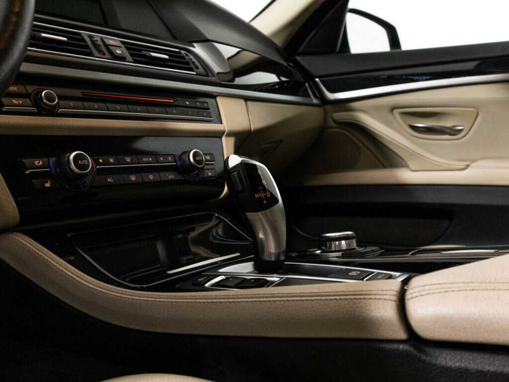 BMW 5 серии с пробегом — 2012 год. Фото: #16