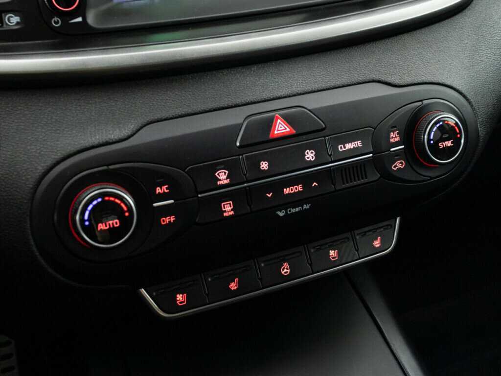 Kia Sorento с пробегом — 2016 год. Фото: #19