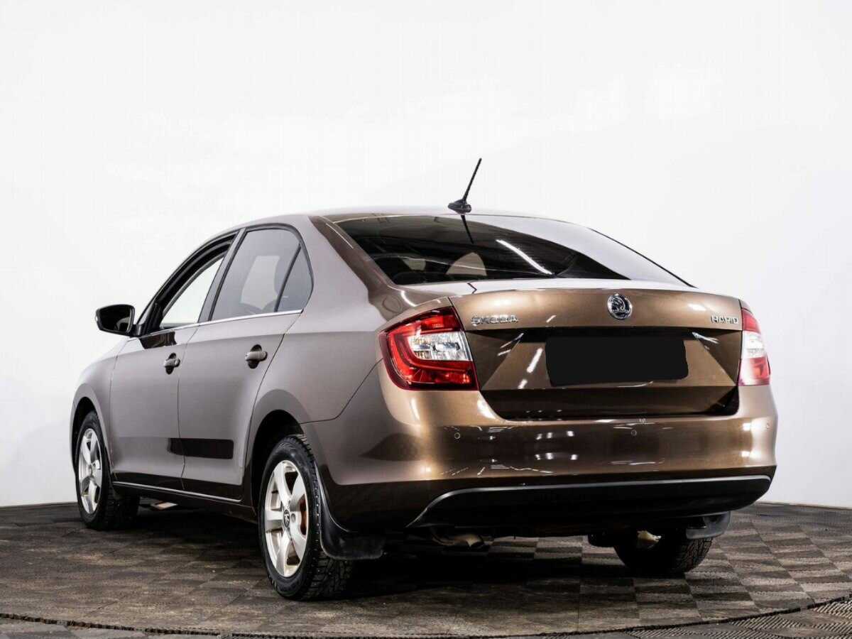 Skoda Rapid с пробегом — 2018 год. Фото: #3