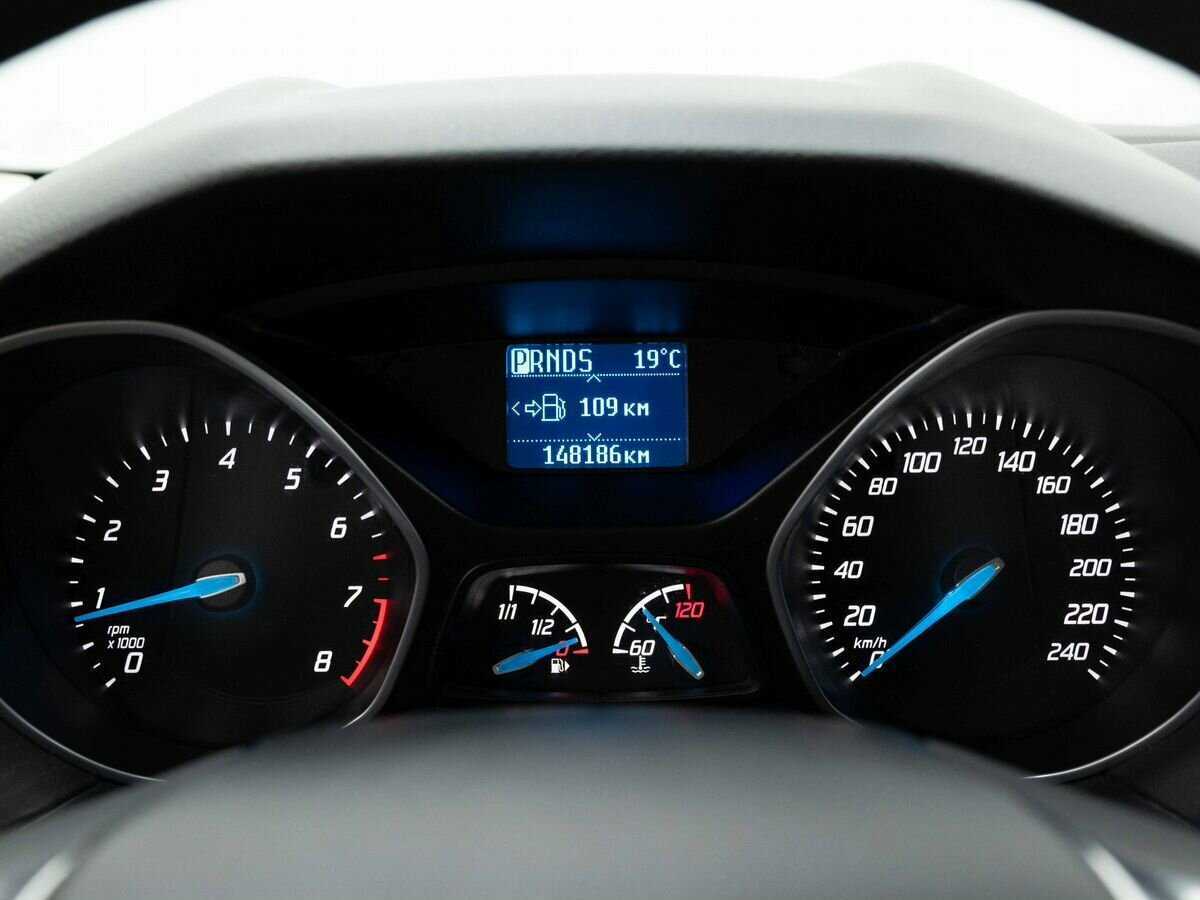 Ford Focus с пробегом — 2013 год. Фото: #15