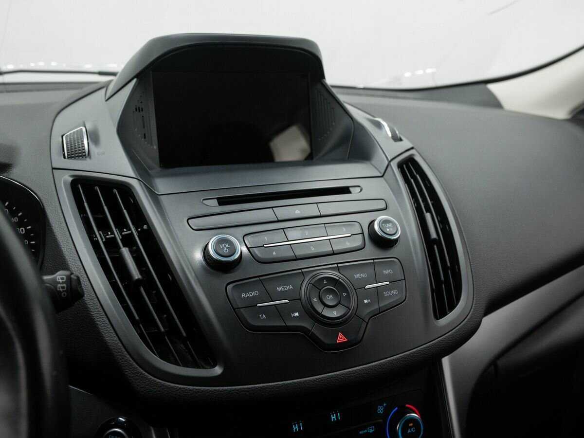 Ford Kuga с пробегом — 2019 год. Фото: #19