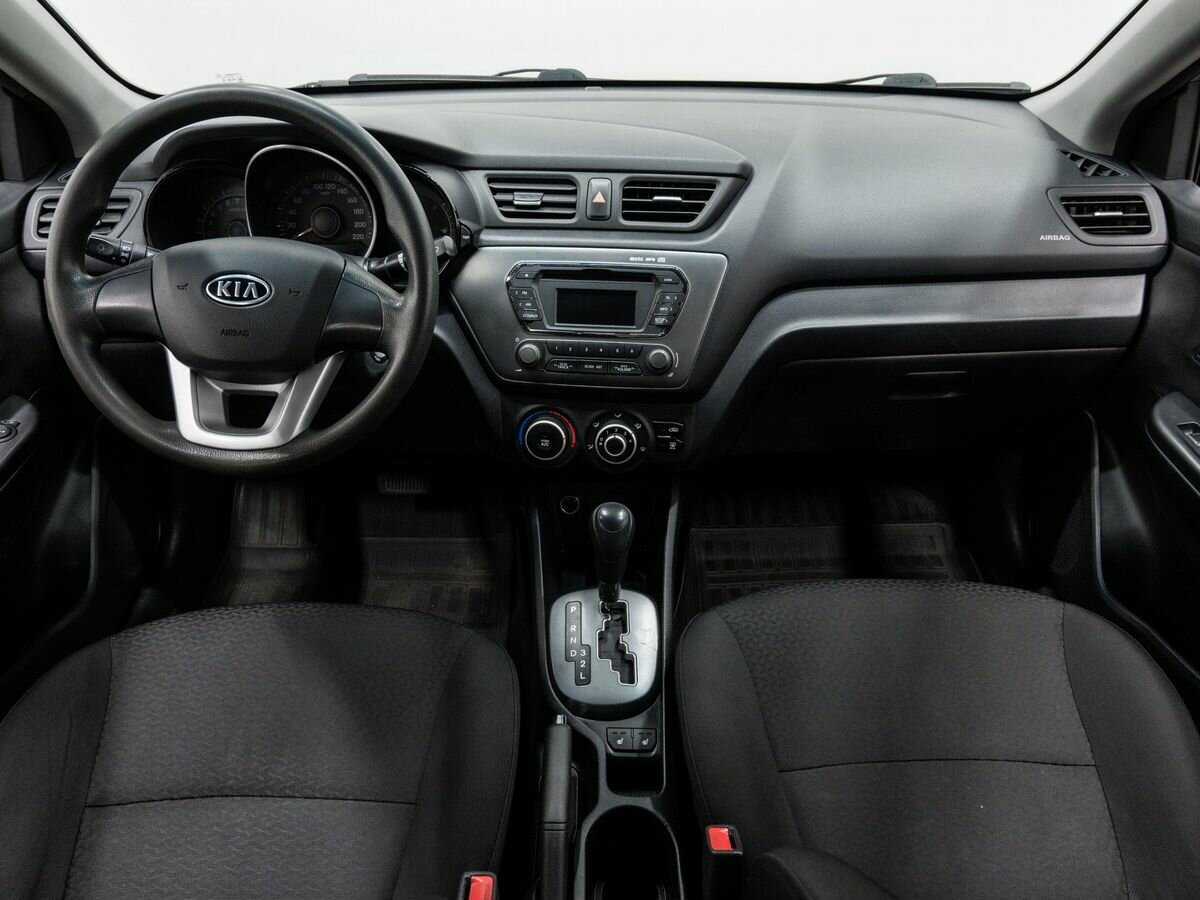 Kia Rio с пробегом — 2012 год. Фото: #9