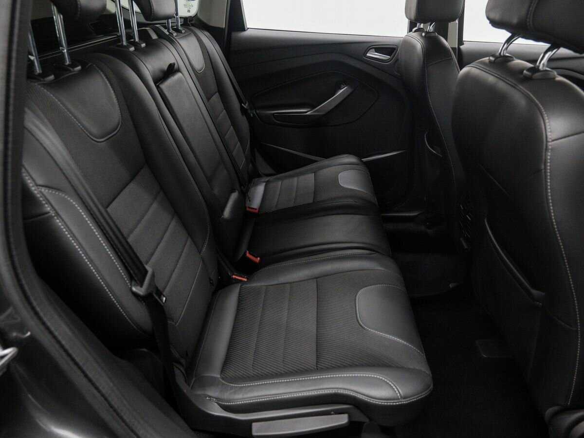 Ford Kuga с пробегом — 2015 год. Фото: #7