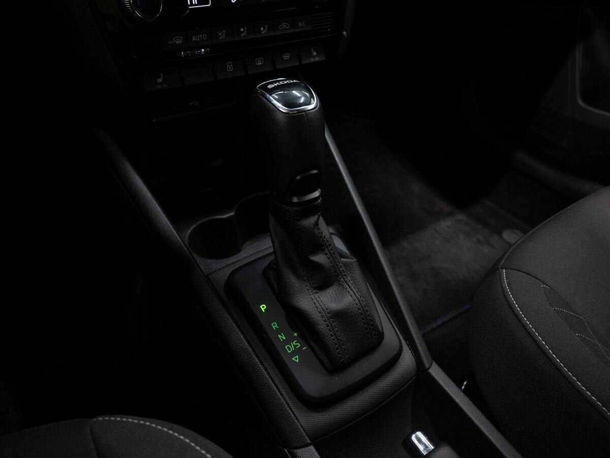 Skoda Rapid с пробегом — 2020 год. Фото: #18