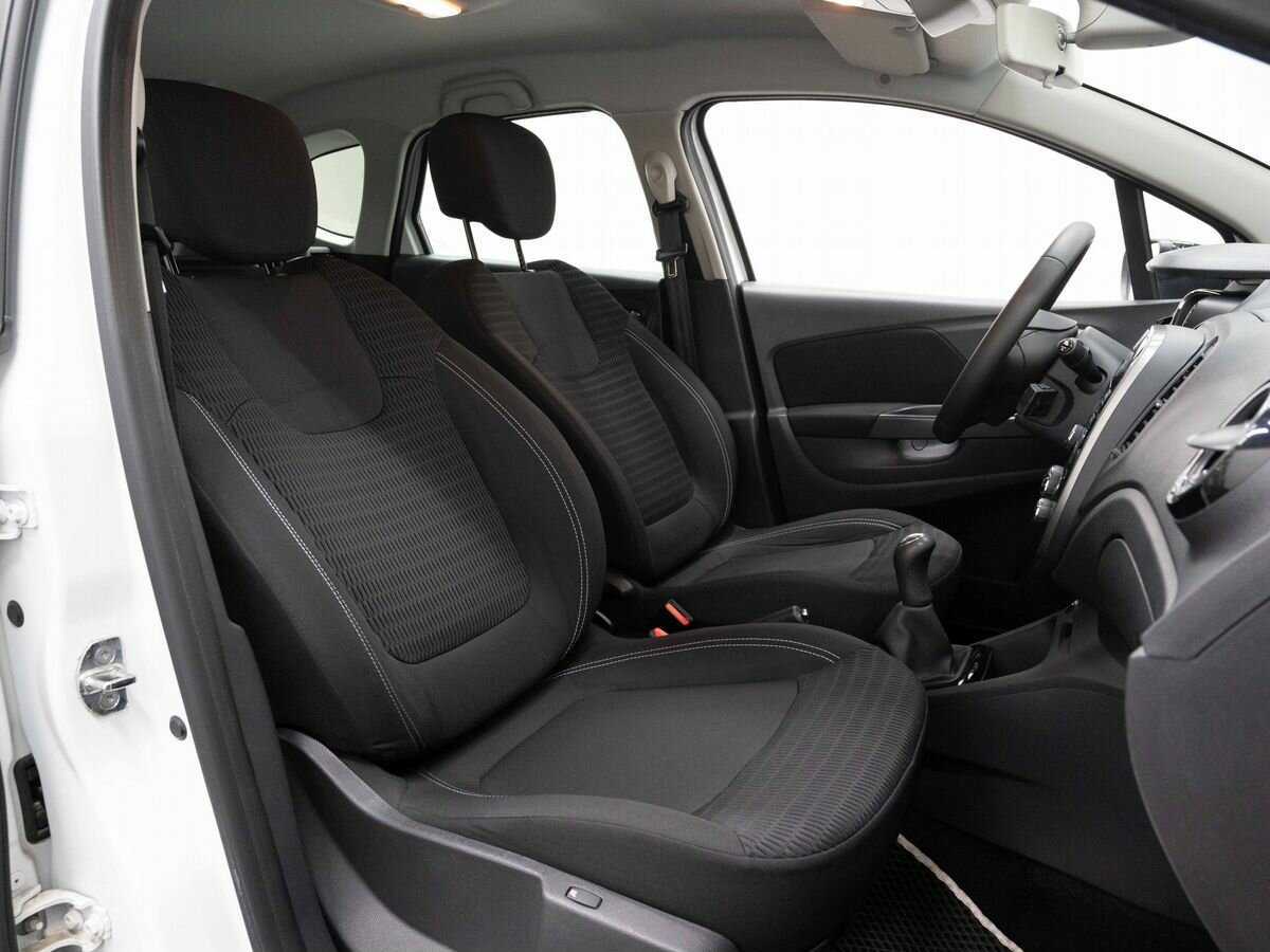 Renault Kaptur с пробегом — 2017 год. Фото: #11