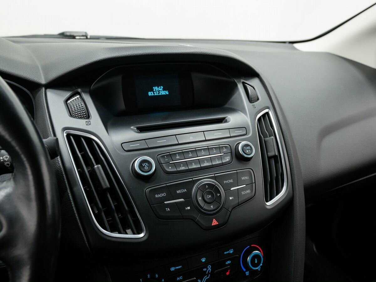 Ford Focus с пробегом — 2017 год. Фото: #18