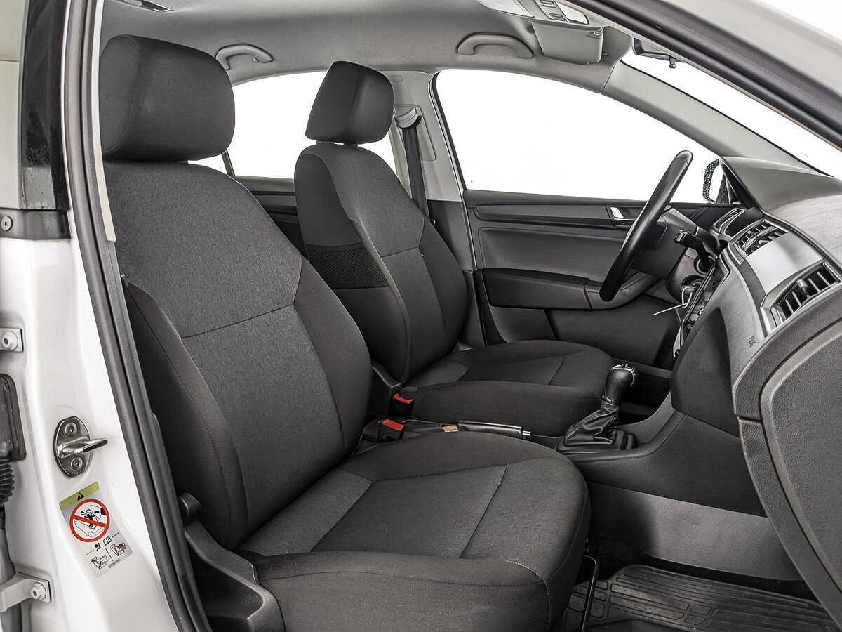 Skoda Rapid с пробегом — 2019 год. Фото: #20