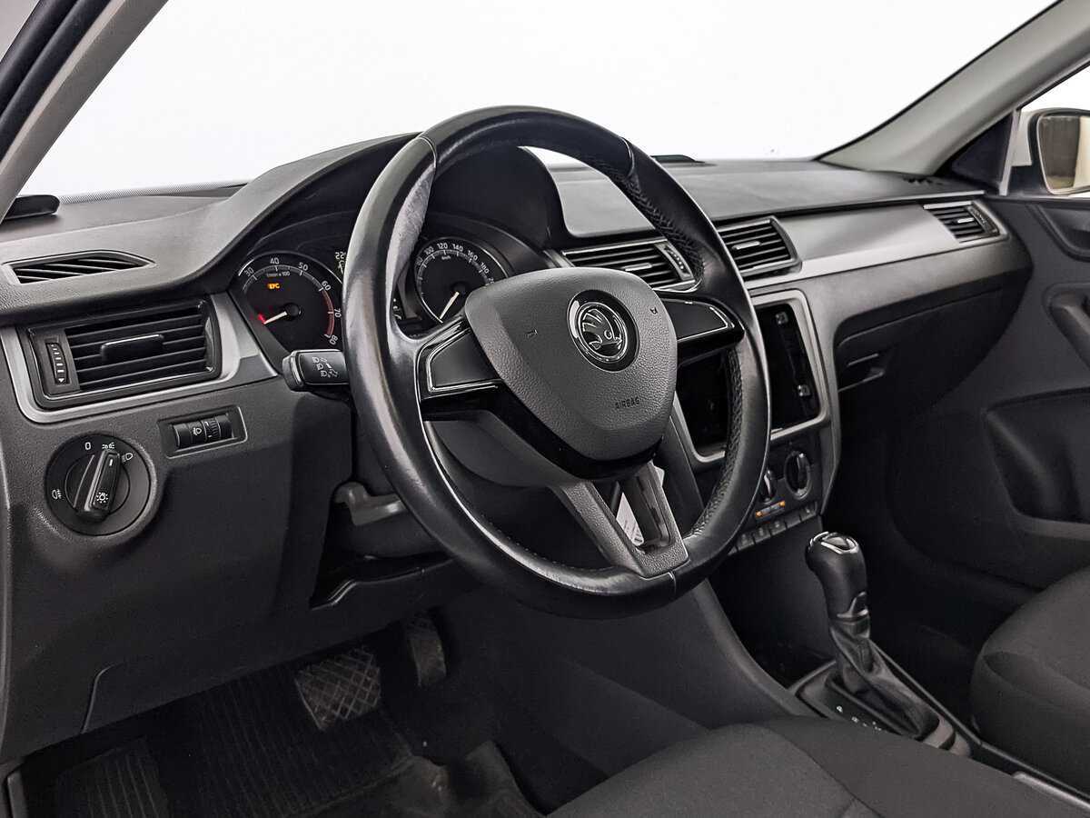 Skoda Rapid с пробегом — 2019 год. Фото: #12