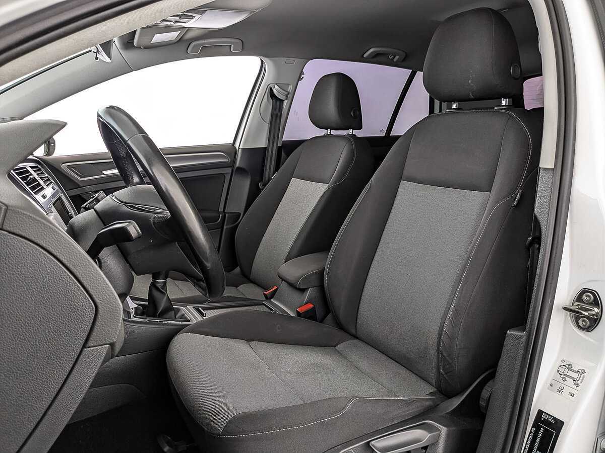 Volkswagen Golf с пробегом — 2014 год. Фото: #19